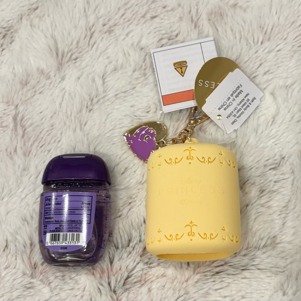 Bath and Body Works Rapunzel Sanitizer Holder Light Up Lantern and Sanitizer NEW - Picture 2 of 5